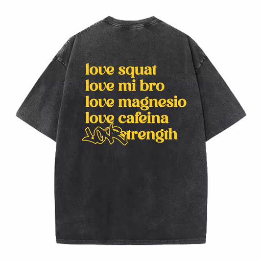 Camiseta Oversize LoveStrength estilo vintage
